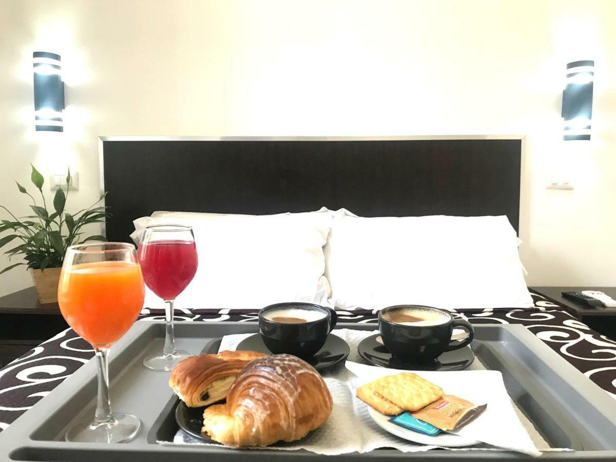 Serena House Rzym Zewnętrze zdjęcie